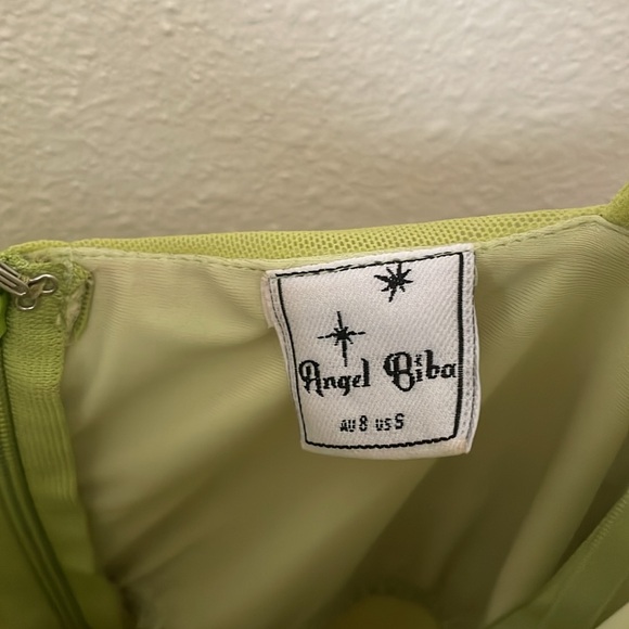 BOGO Hello Molly Ruched Lace Trim Mini Dress in Apple Green Size Small US 4 - Picture 5 of 6